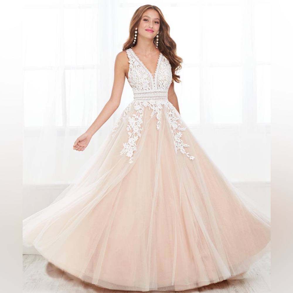 🌸 Tiffany Designs 🌸 Prom Formal Homecoming Bridesmaid Dress White/Pink Size 1